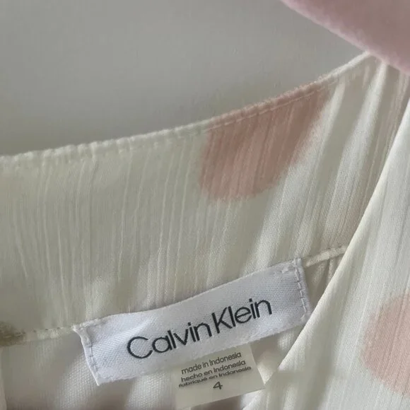 Dress - Picture 3 of 4